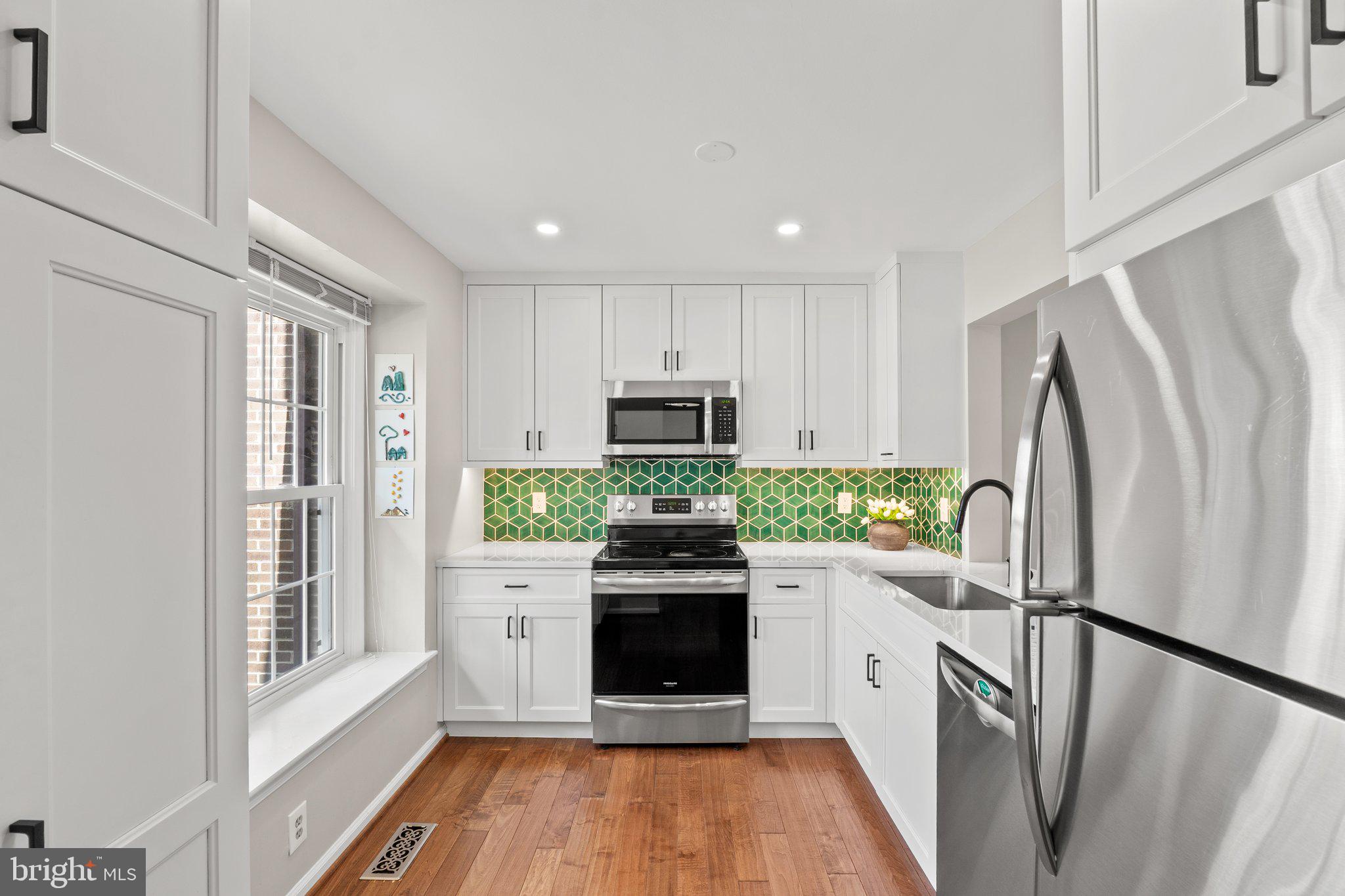 7903 Bubbling Brook Cir
