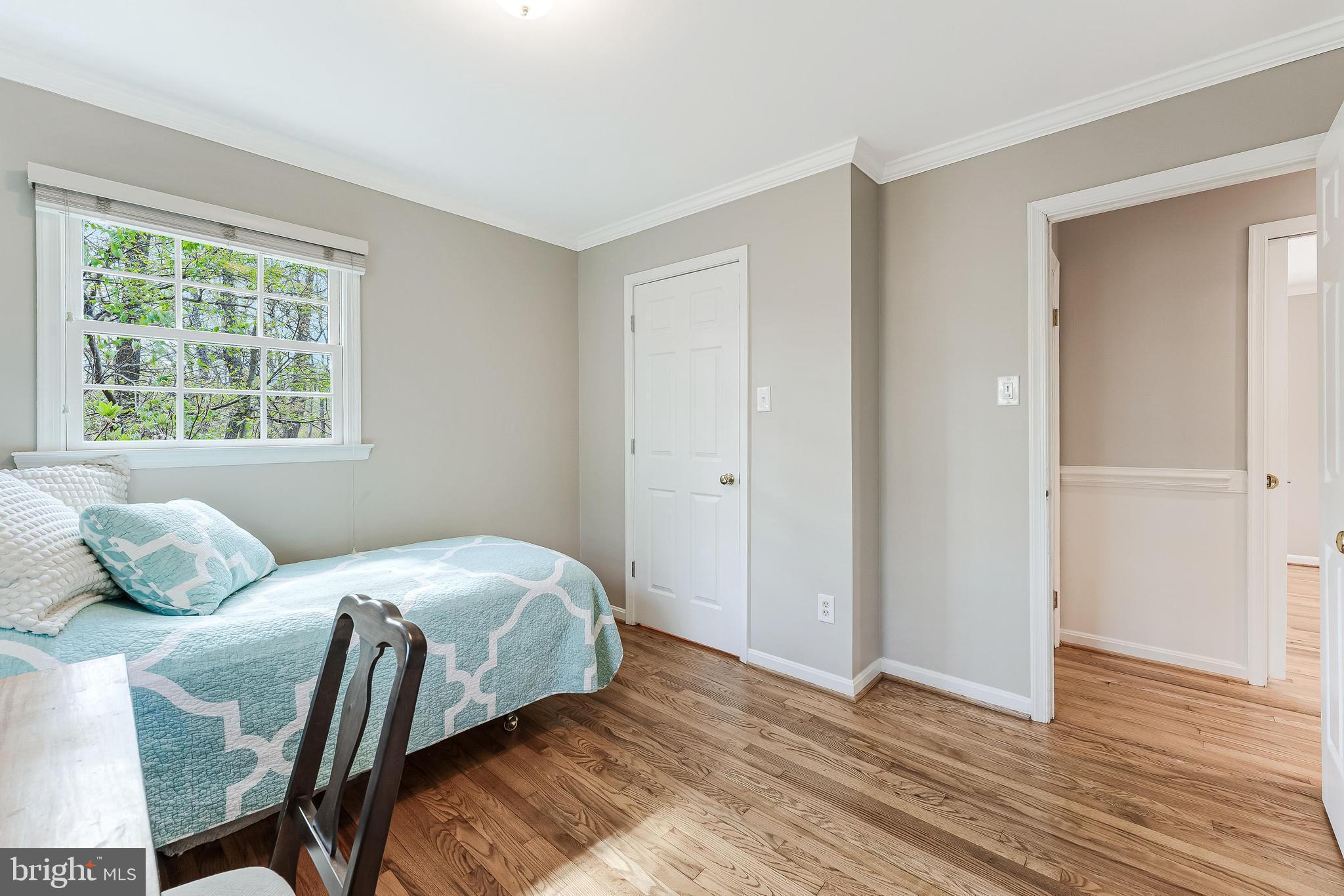 12828 Great Oak Ln