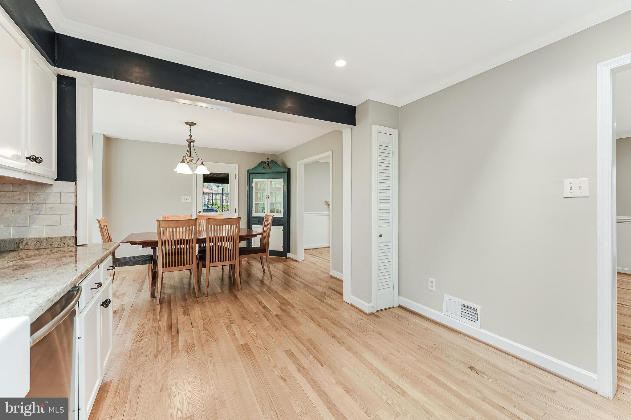 12828 Great Oak Ln