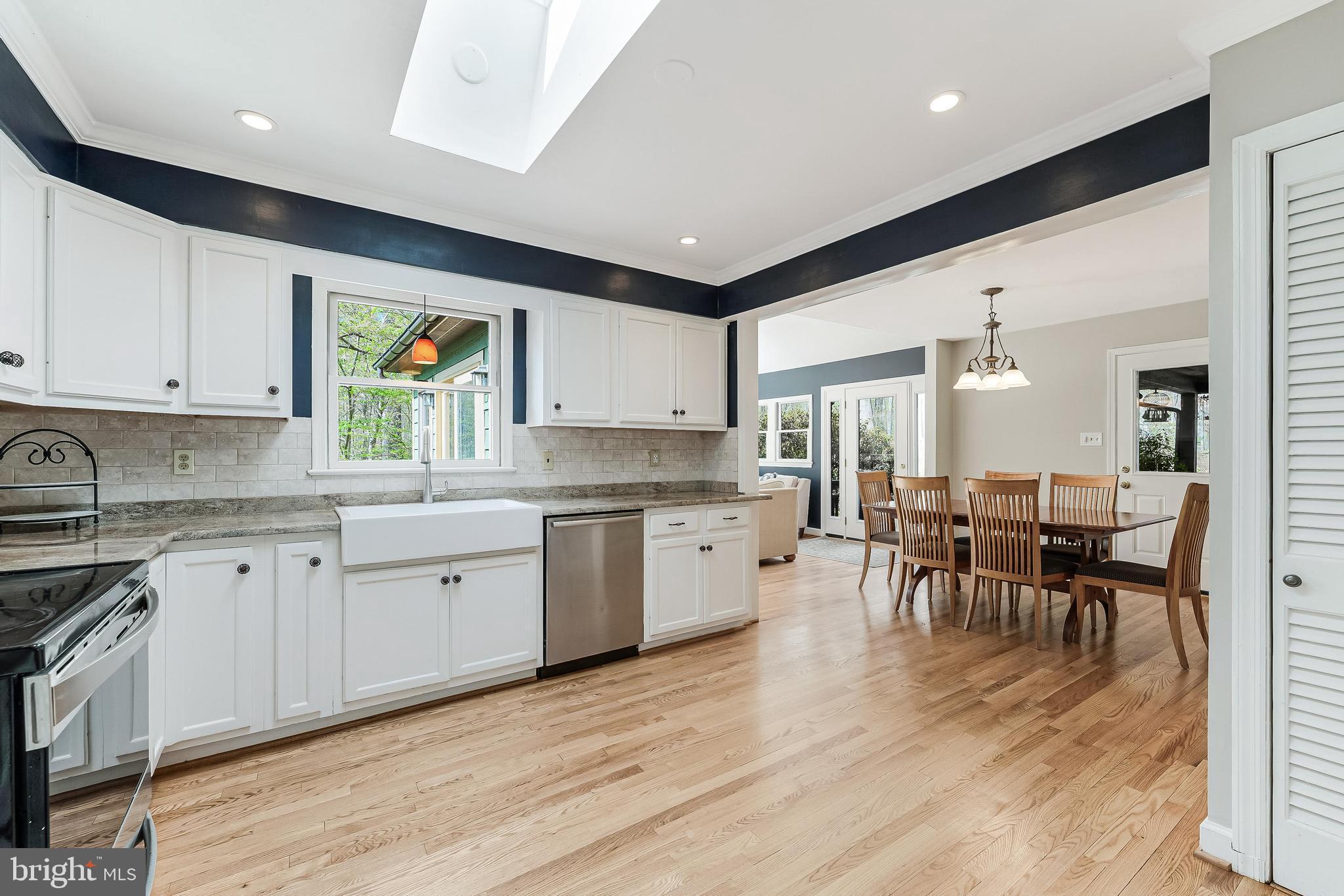 12828 Great Oak Ln