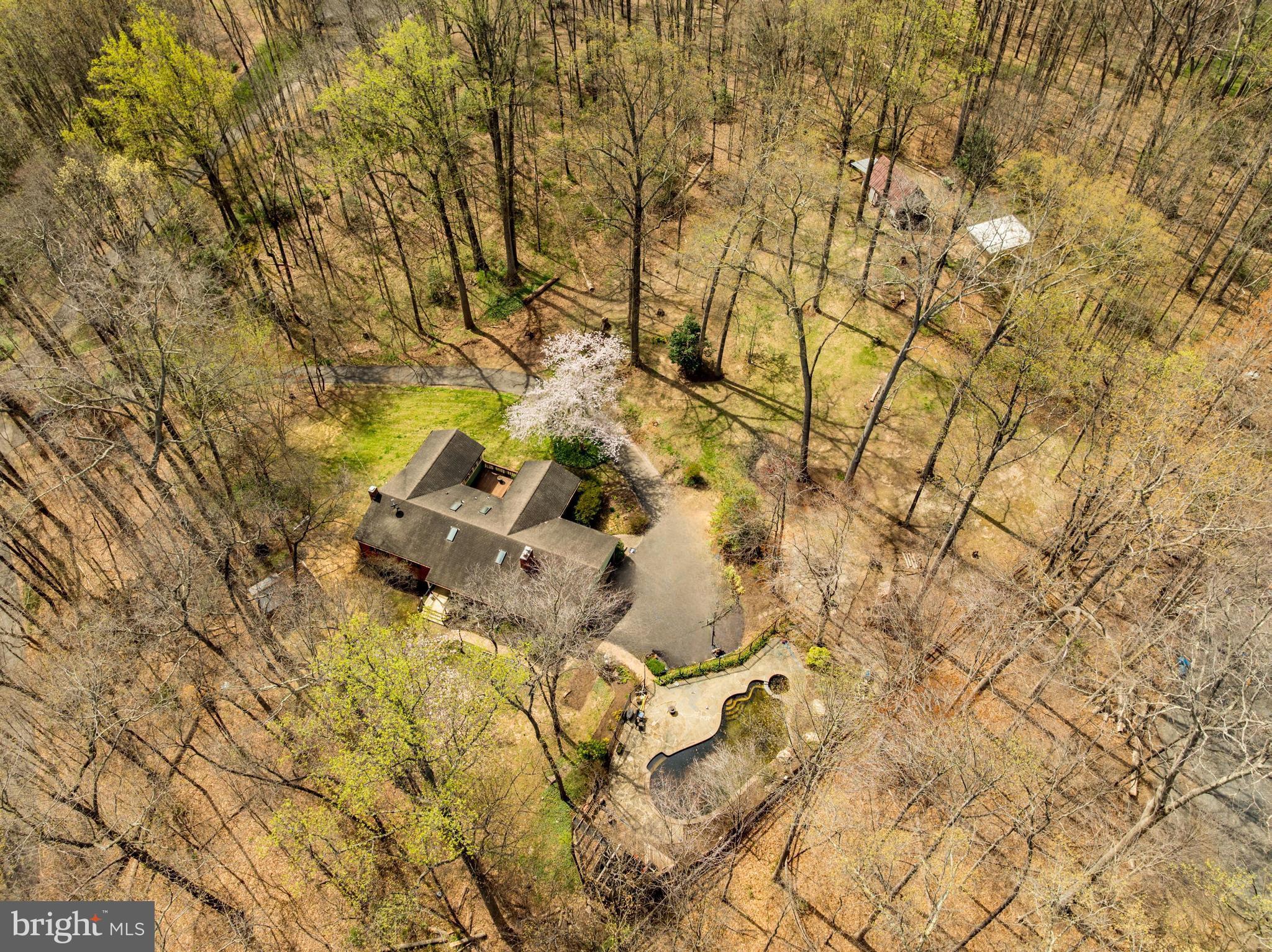 12828 Great Oak Ln
