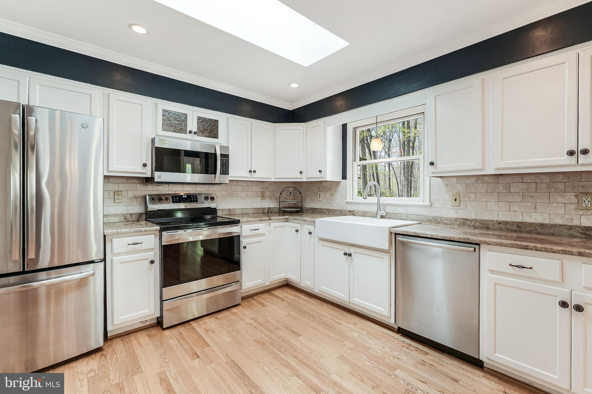 12828 Great Oak Ln