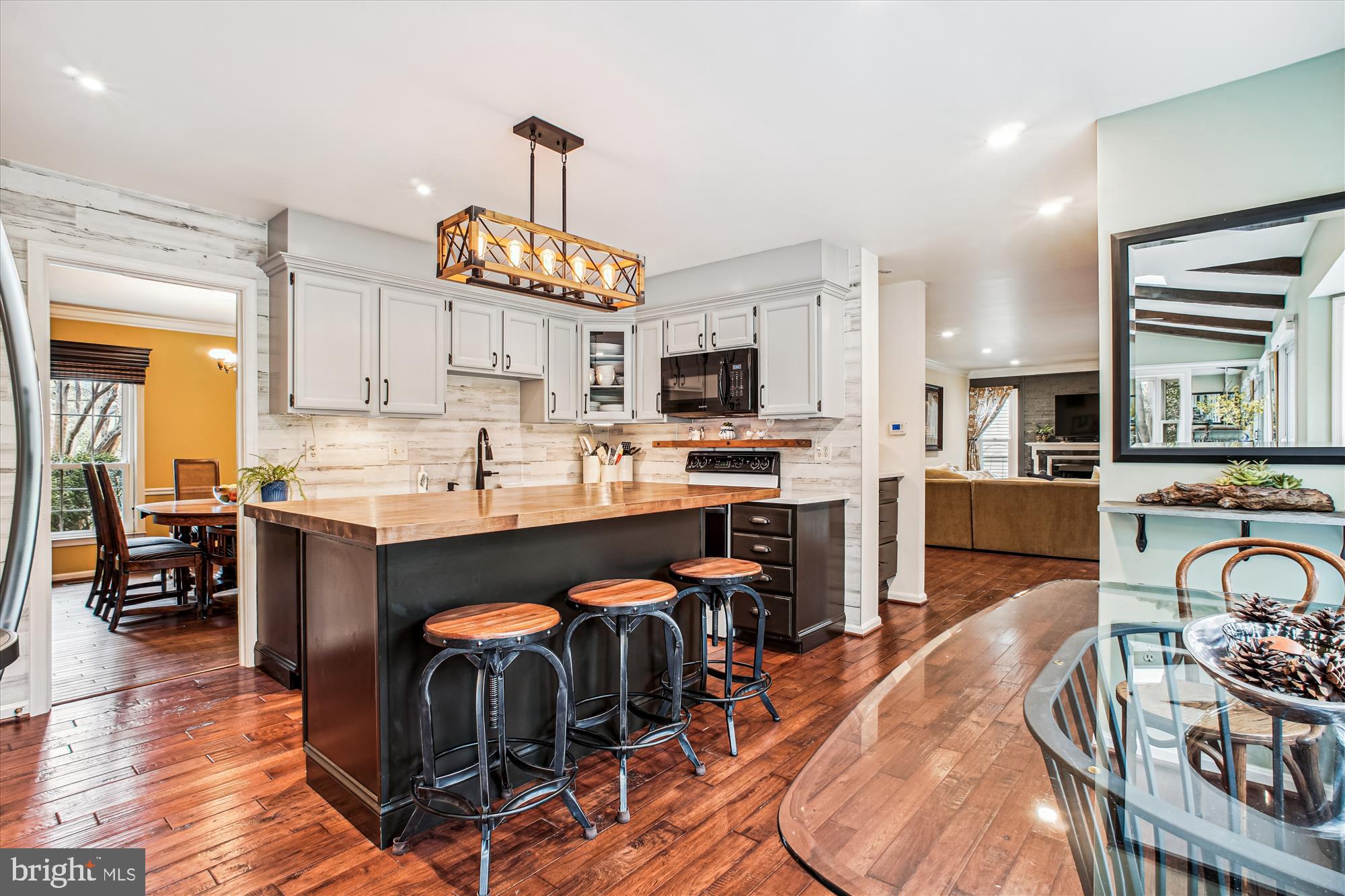 2715 COPPER CREEK ROAD