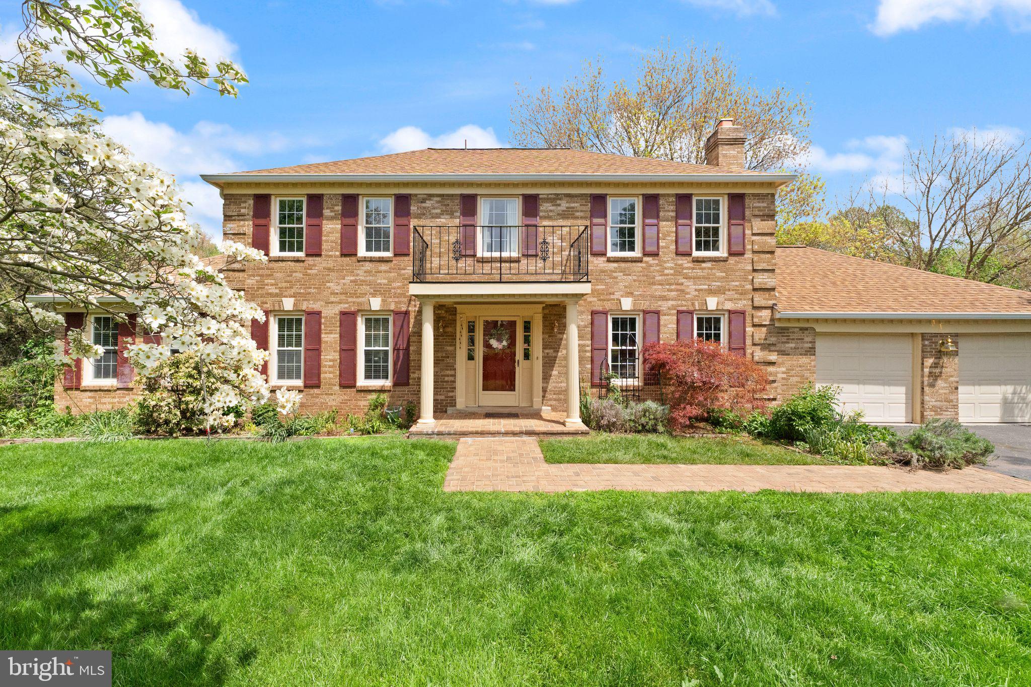 1031 CUP LEAF HOLLY COURT