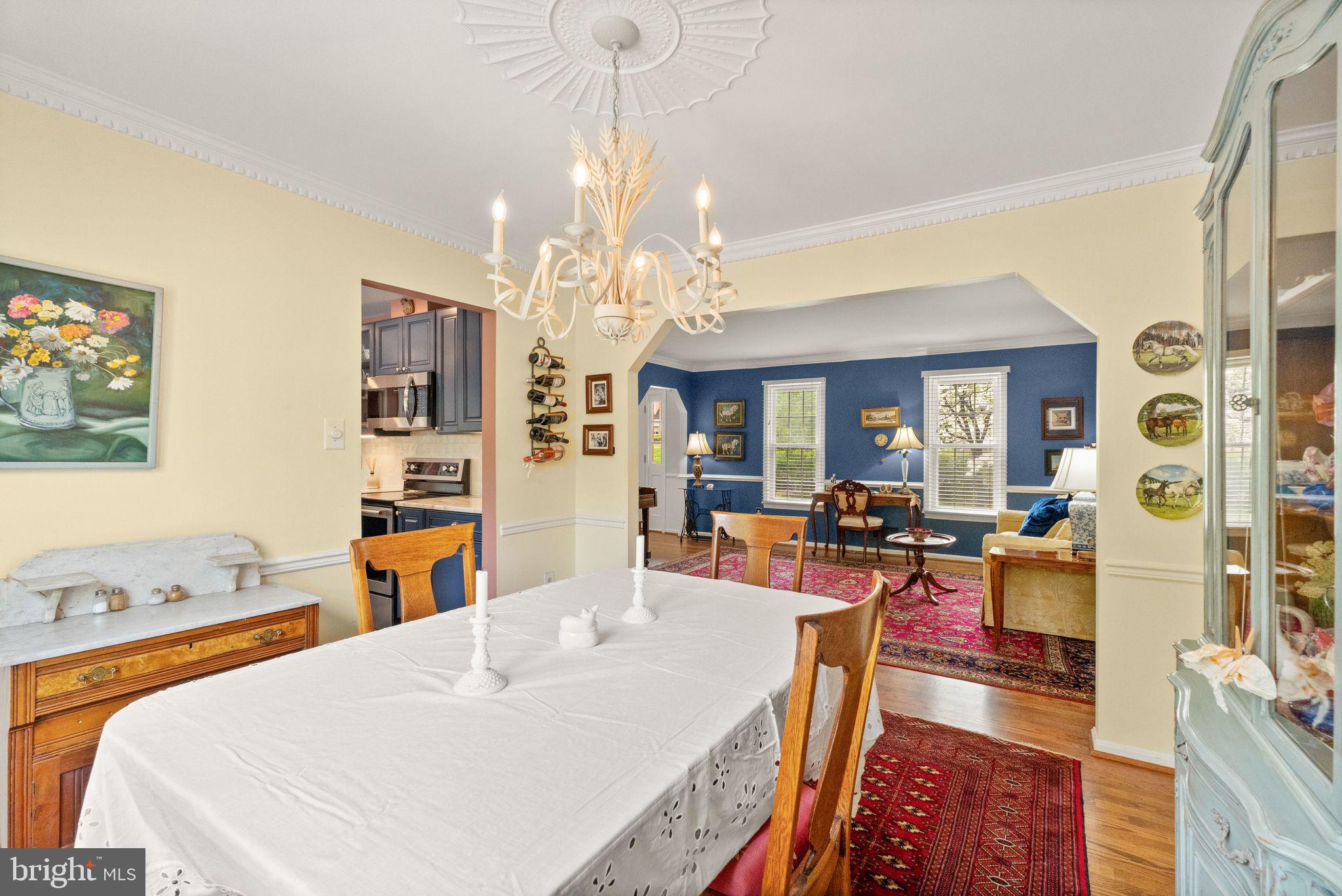 1031 CUP LEAF HOLLY COURT