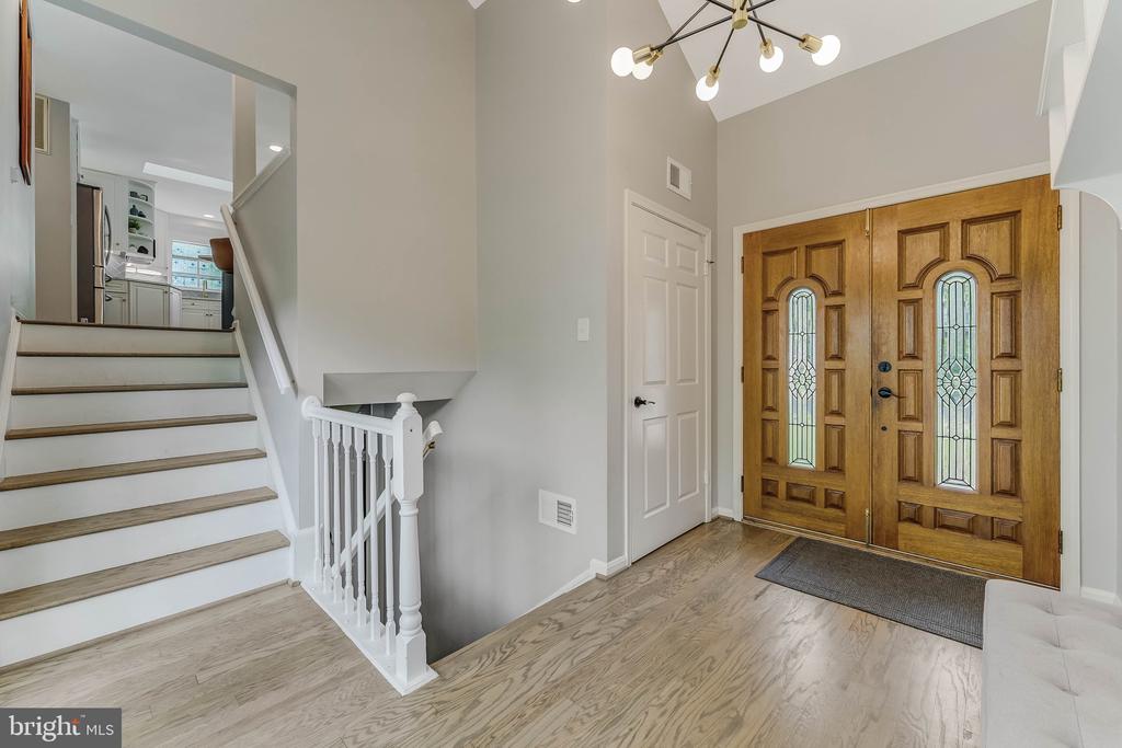 2583 John Milton Dr