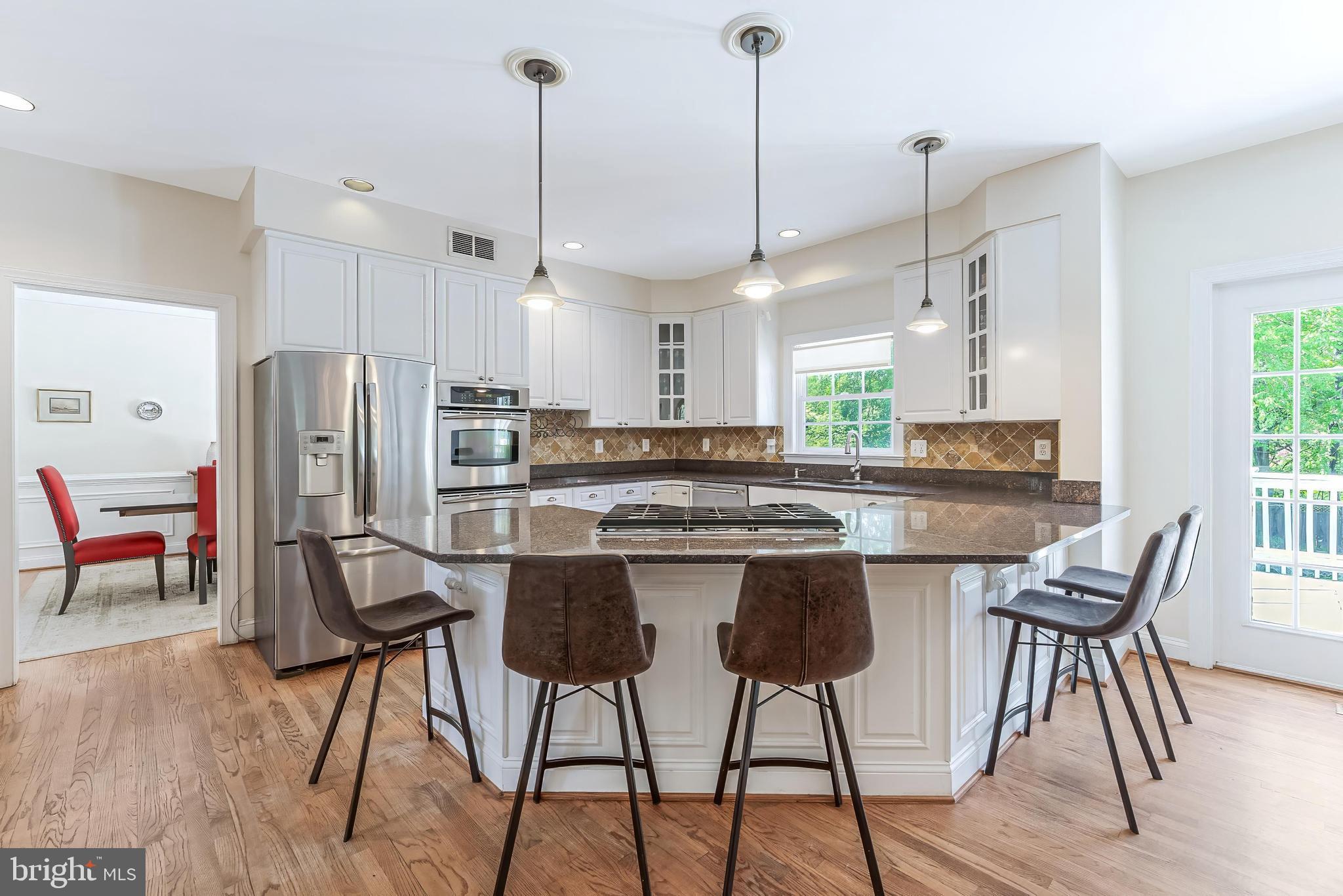 858 Constellation Dr