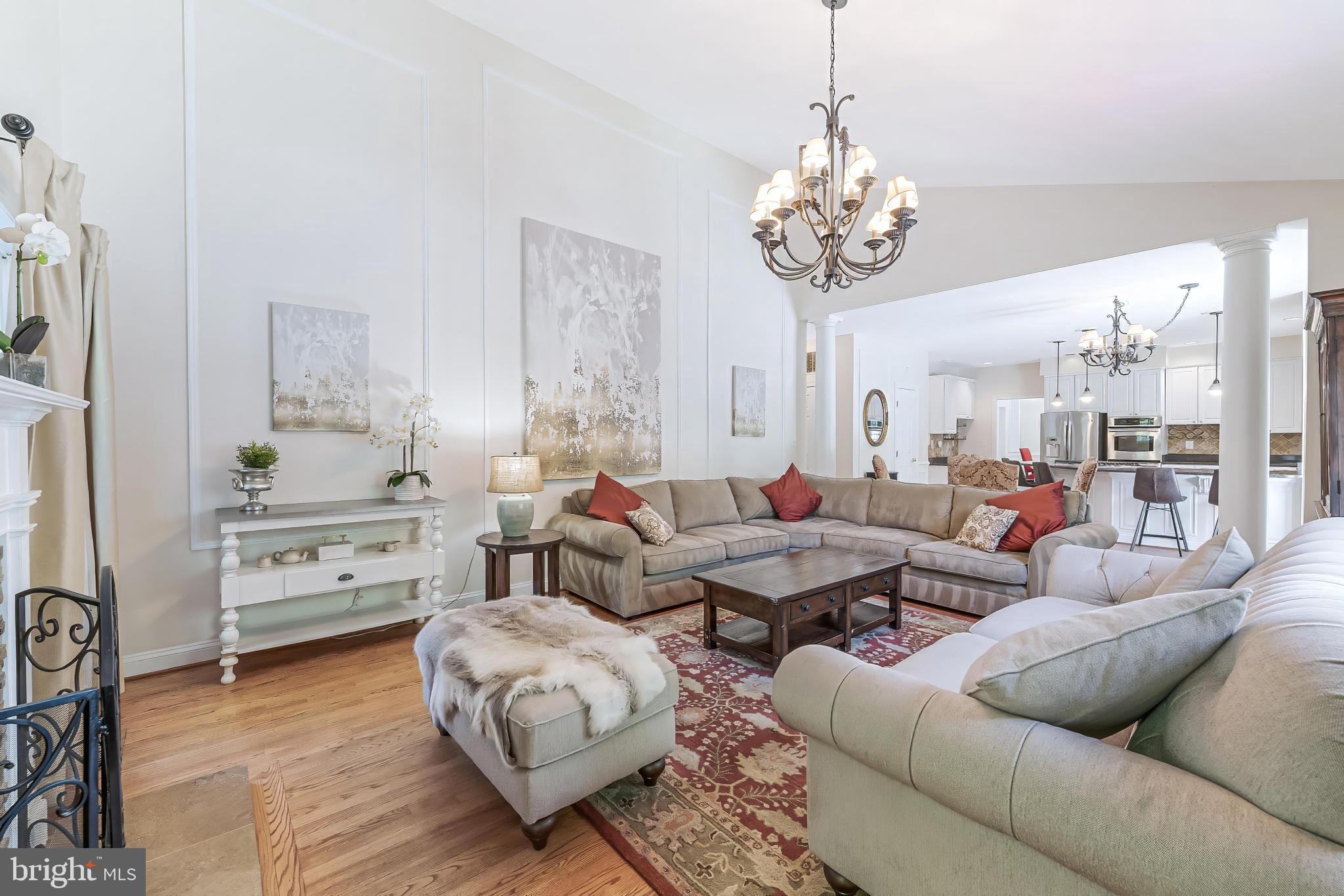 858 Constellation Dr