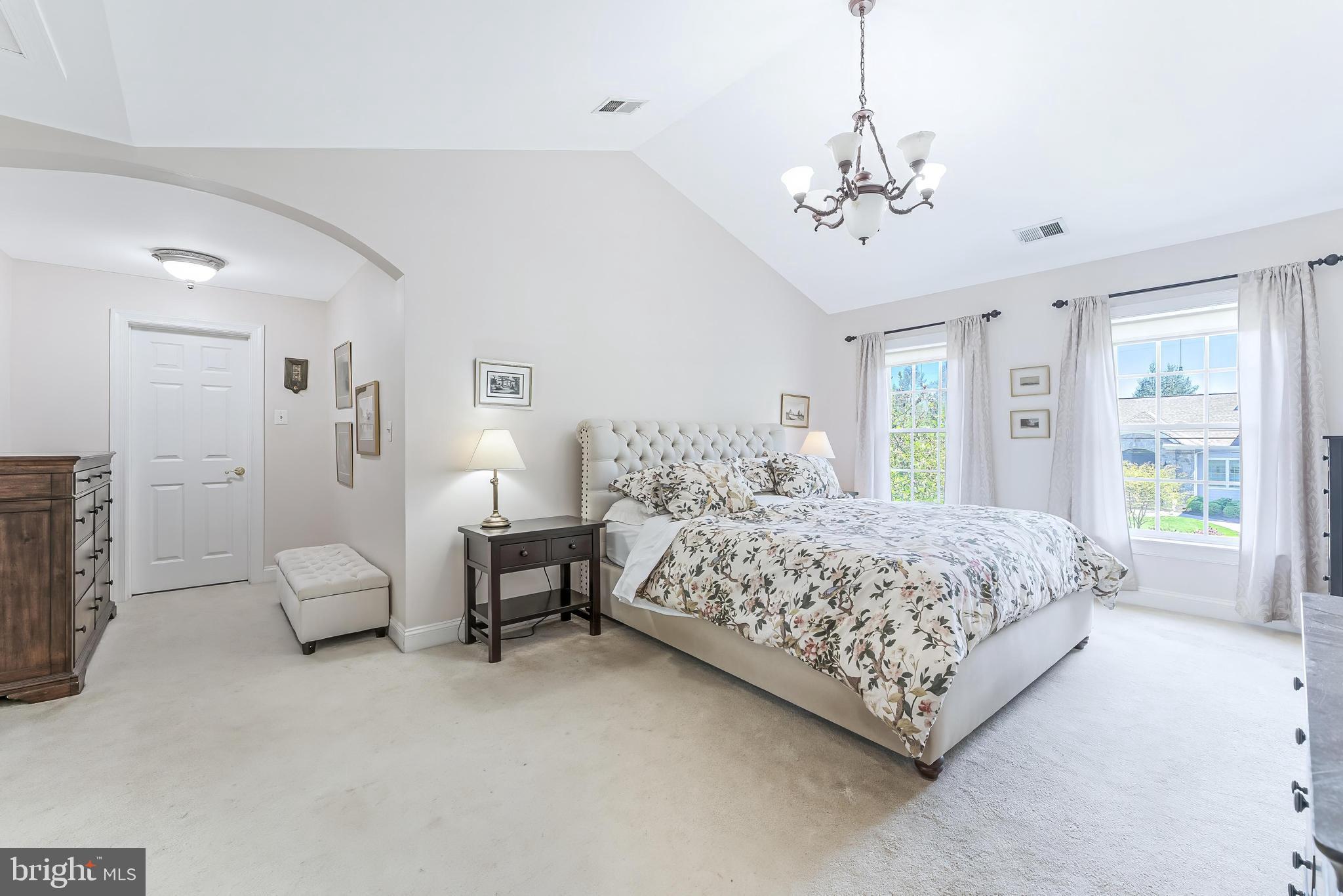 858 Constellation Dr