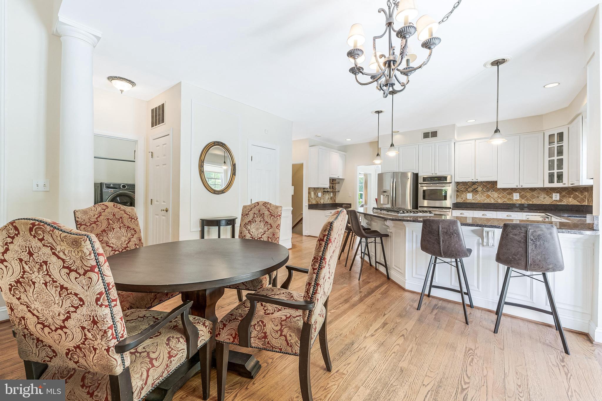 858 Constellation Dr