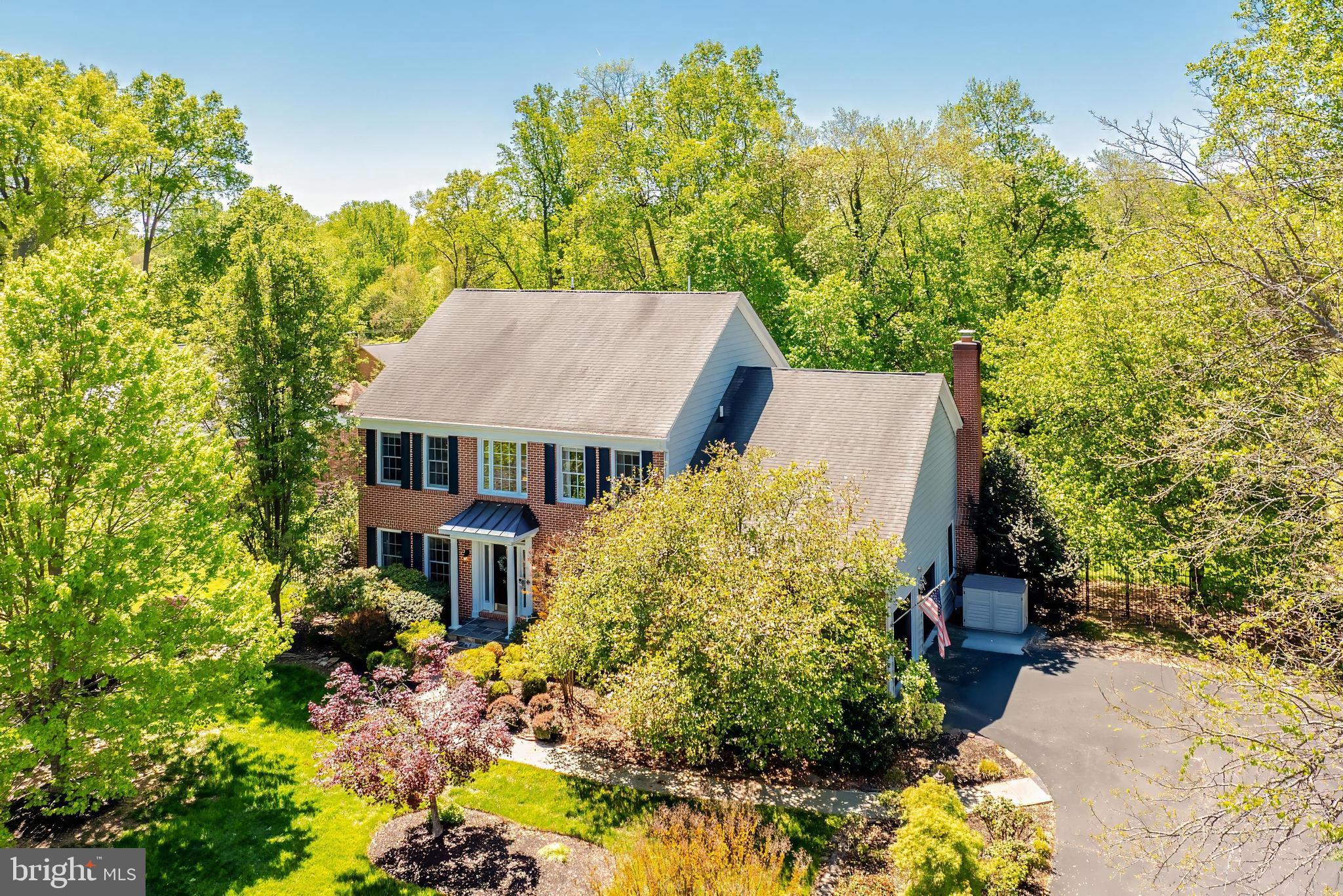 858 Constellation Dr