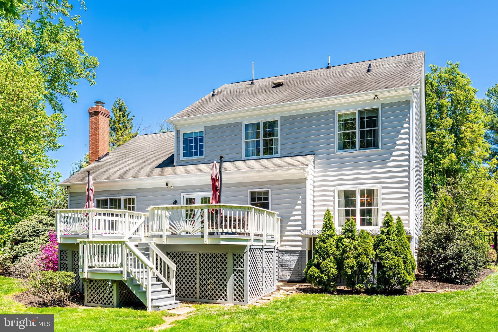 858 Constellation Dr