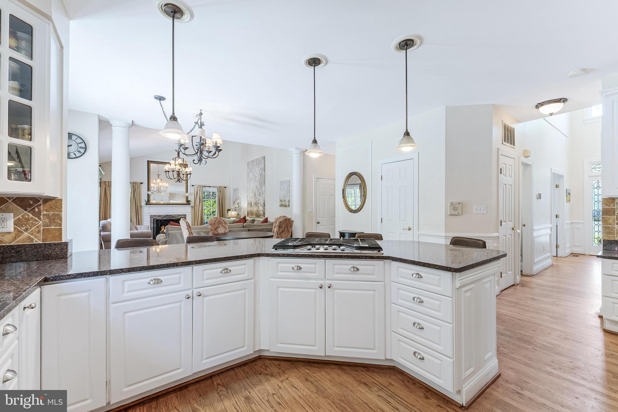 858 Constellation Dr