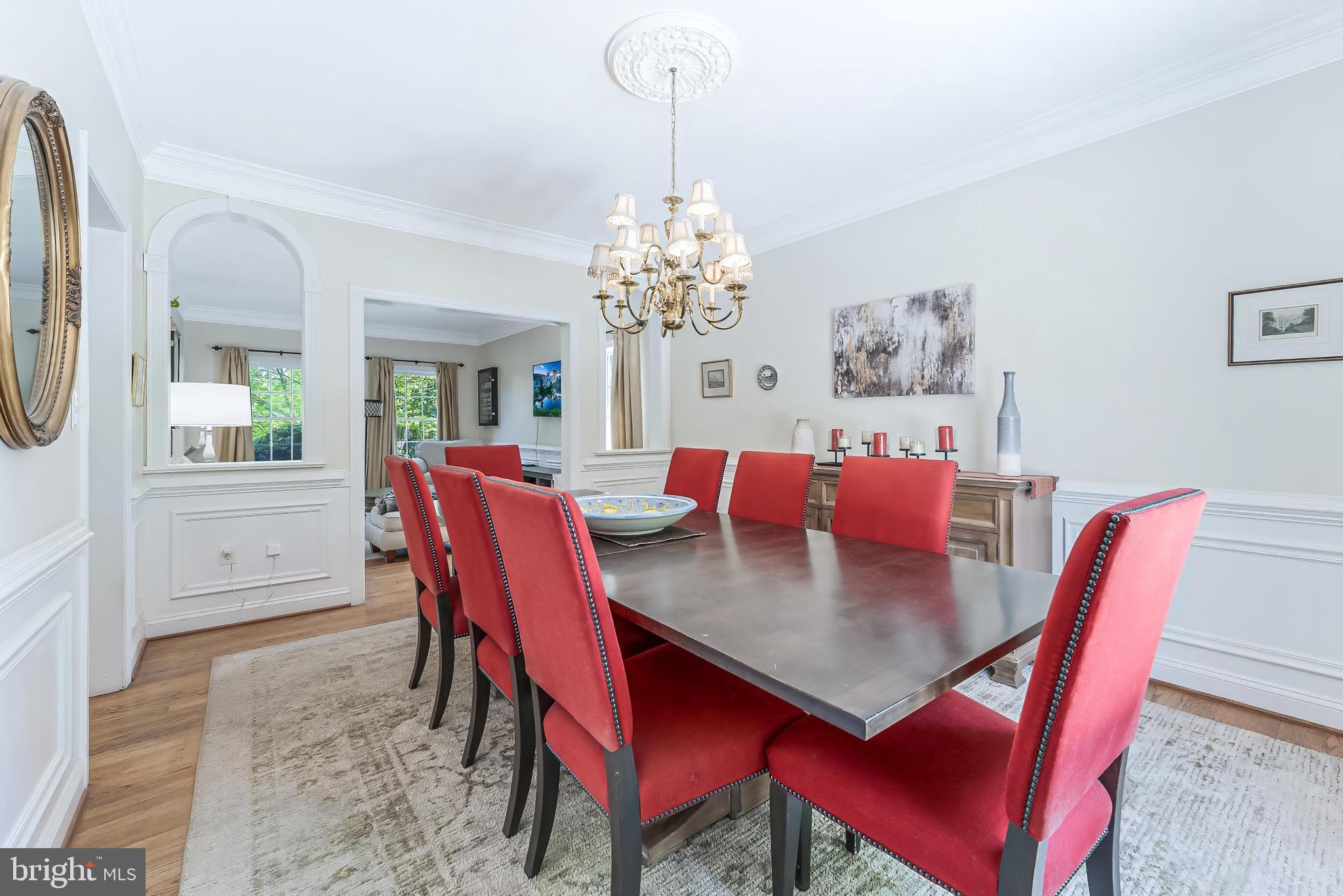 858 Constellation Dr