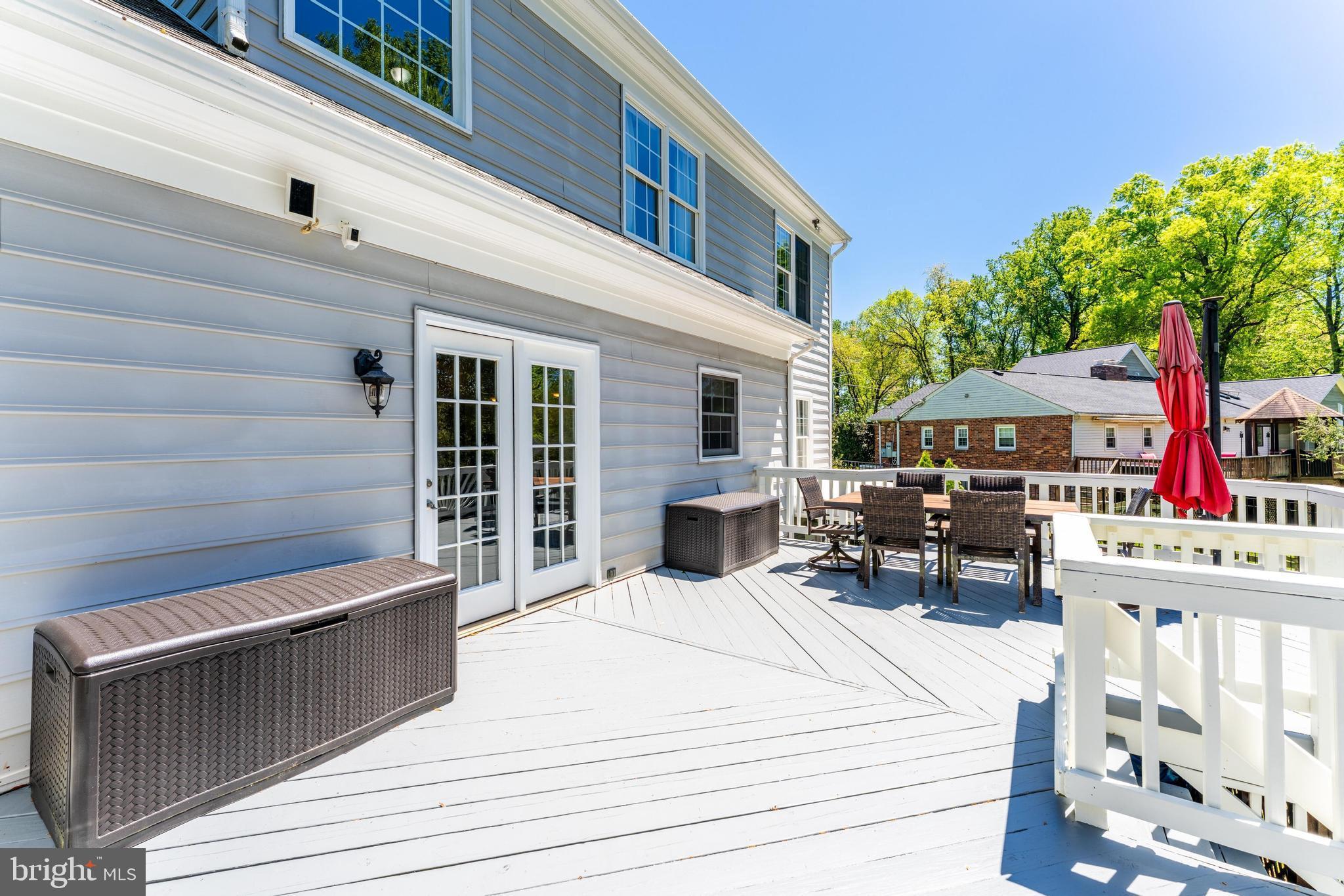 858 Constellation Dr