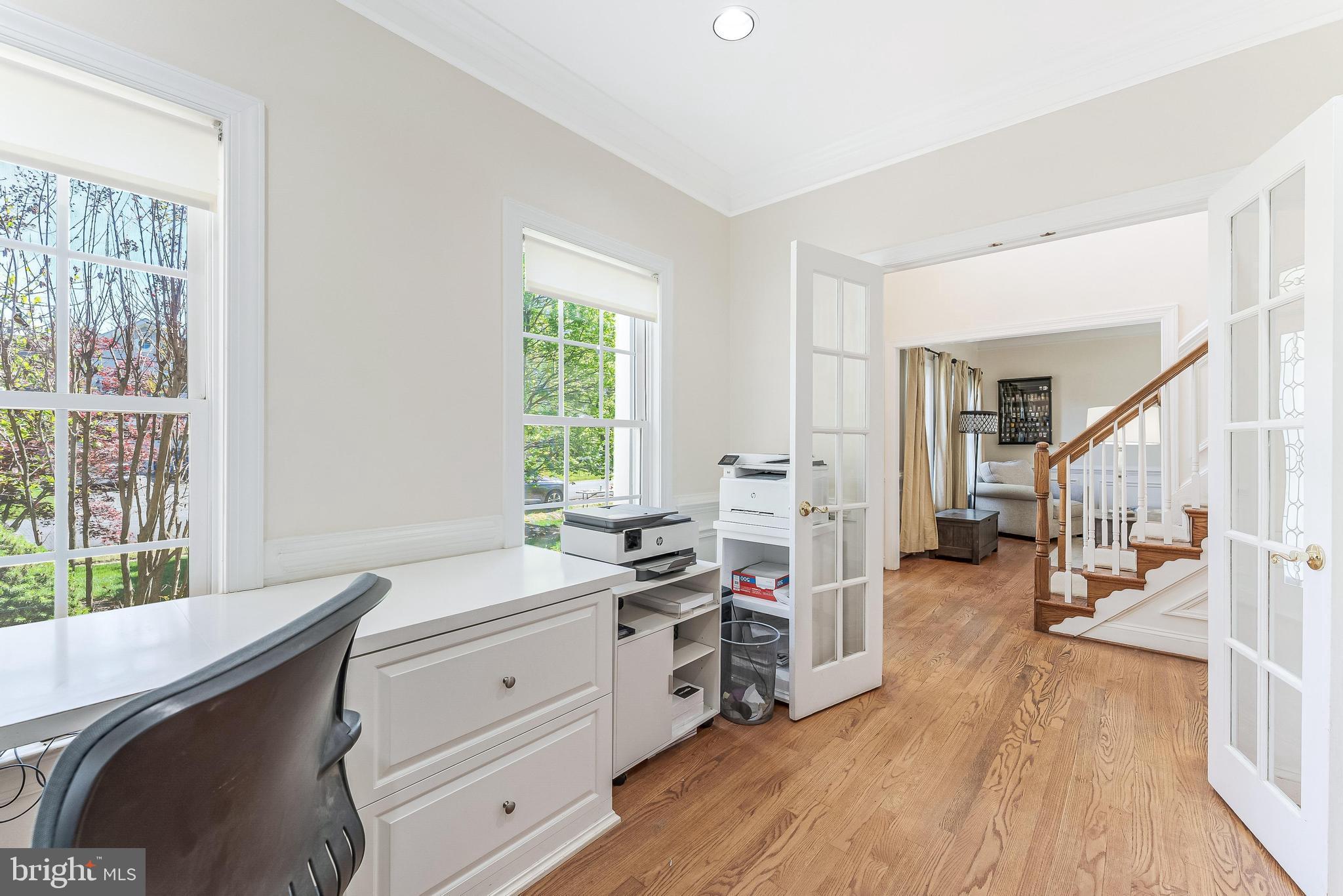 858 Constellation Dr