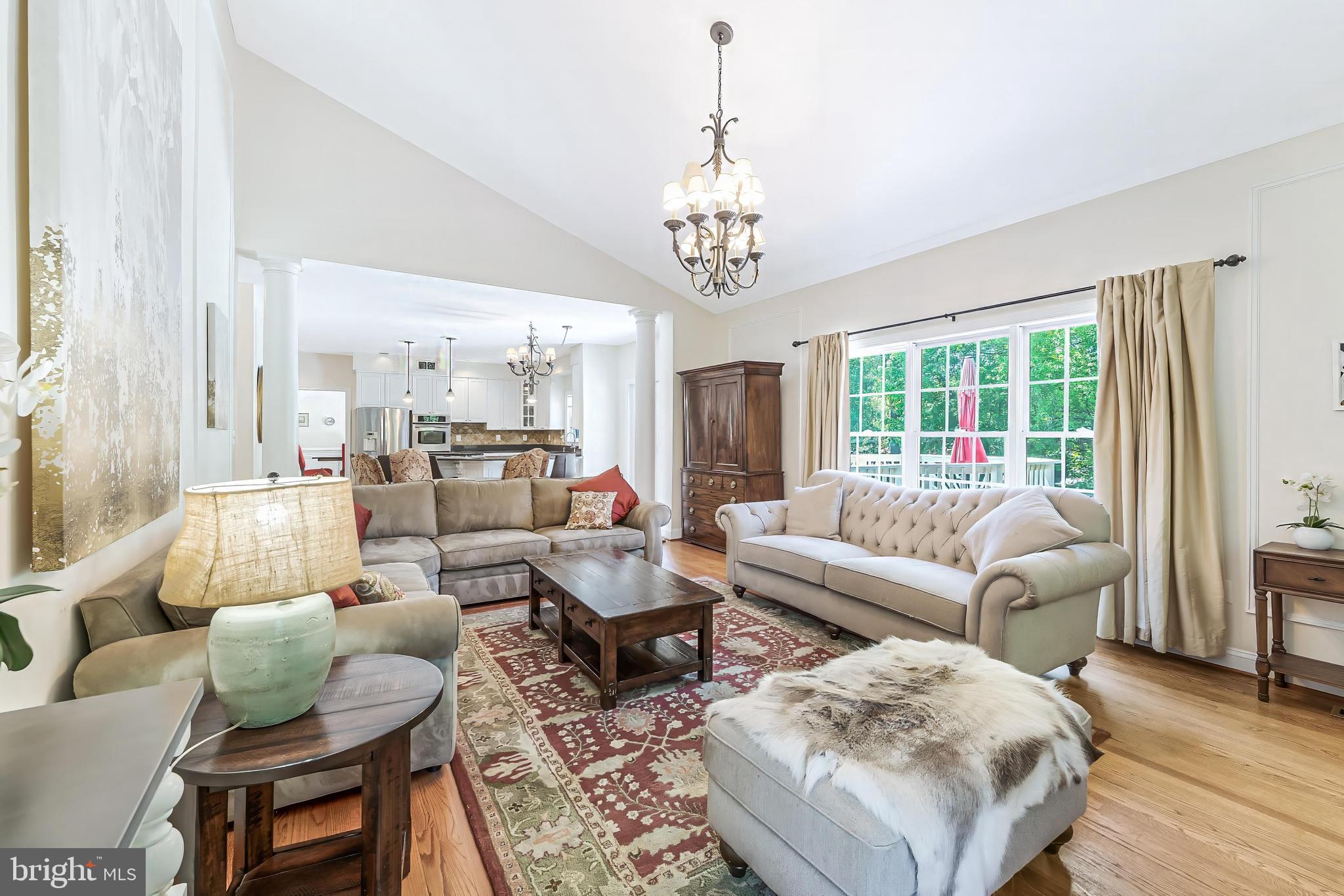 858 Constellation Dr