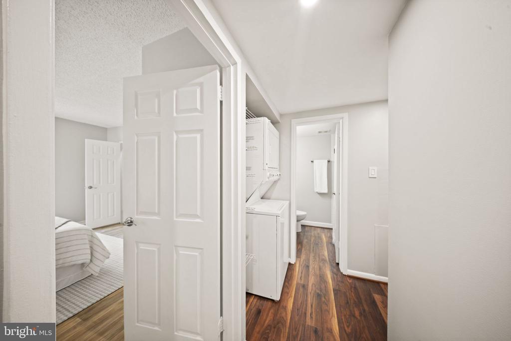 11657 Stoneview Sq #97/11c