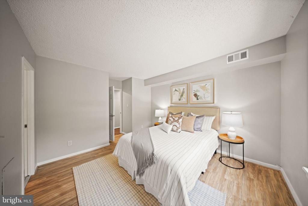 11657 Stoneview Sq #97/11c