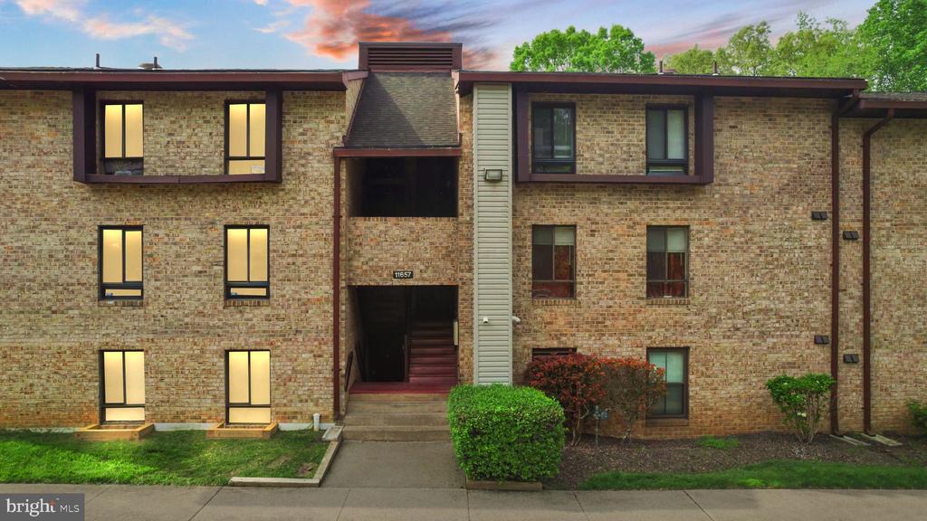 11657 Stoneview Sq #97/11c