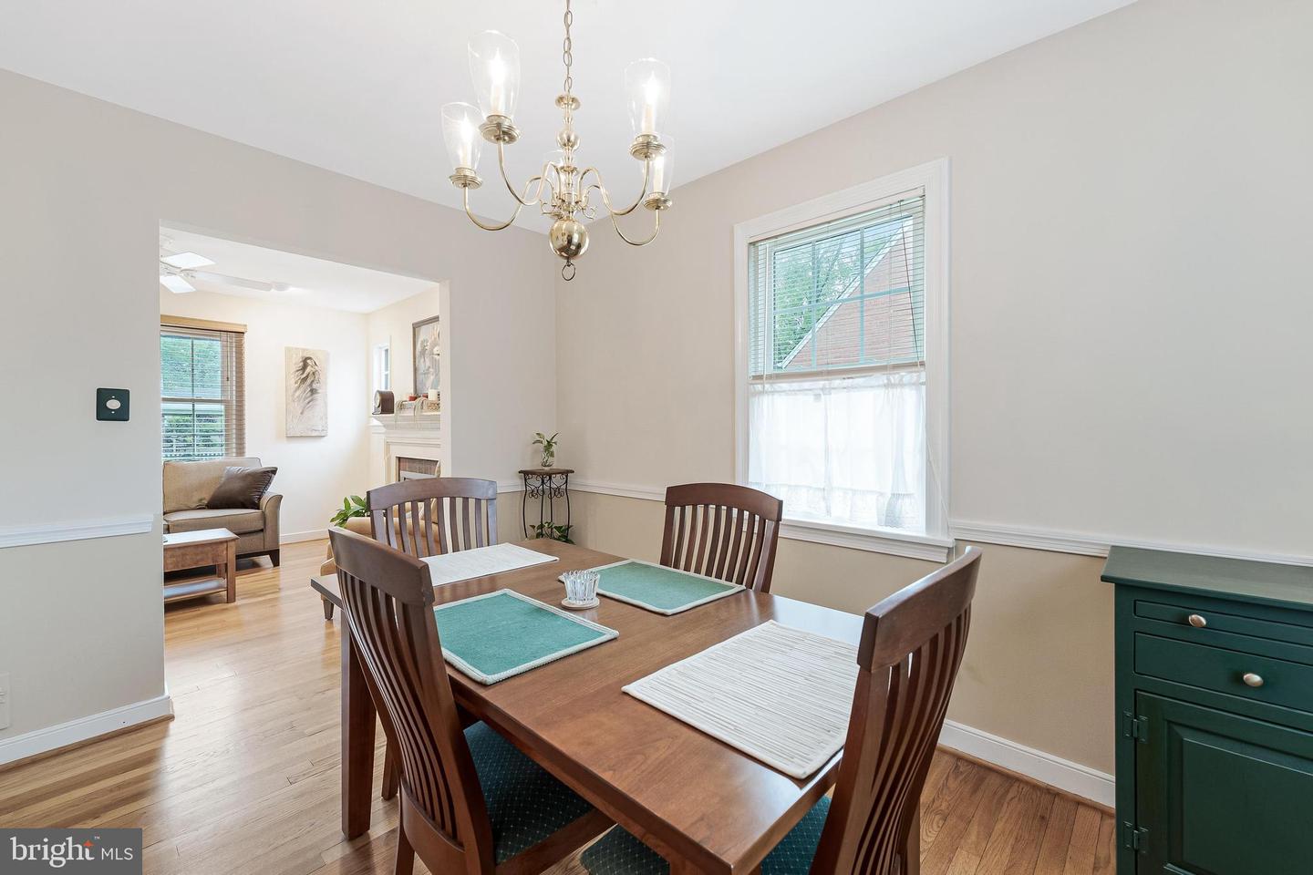 3012 Lawrence Dr