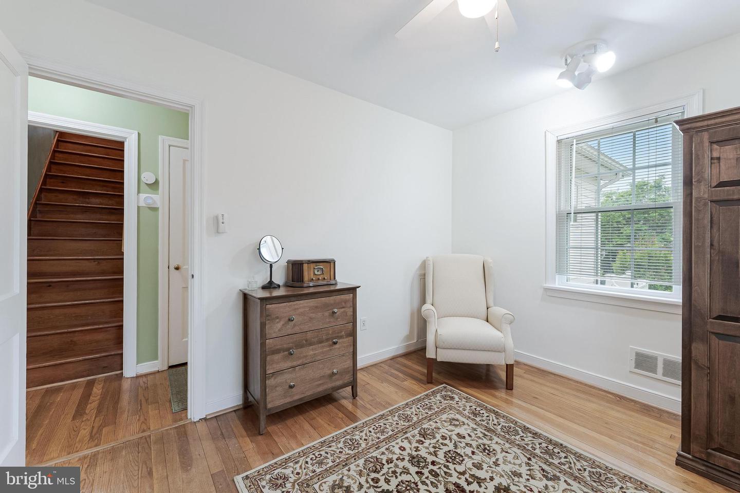 3012 Lawrence Dr