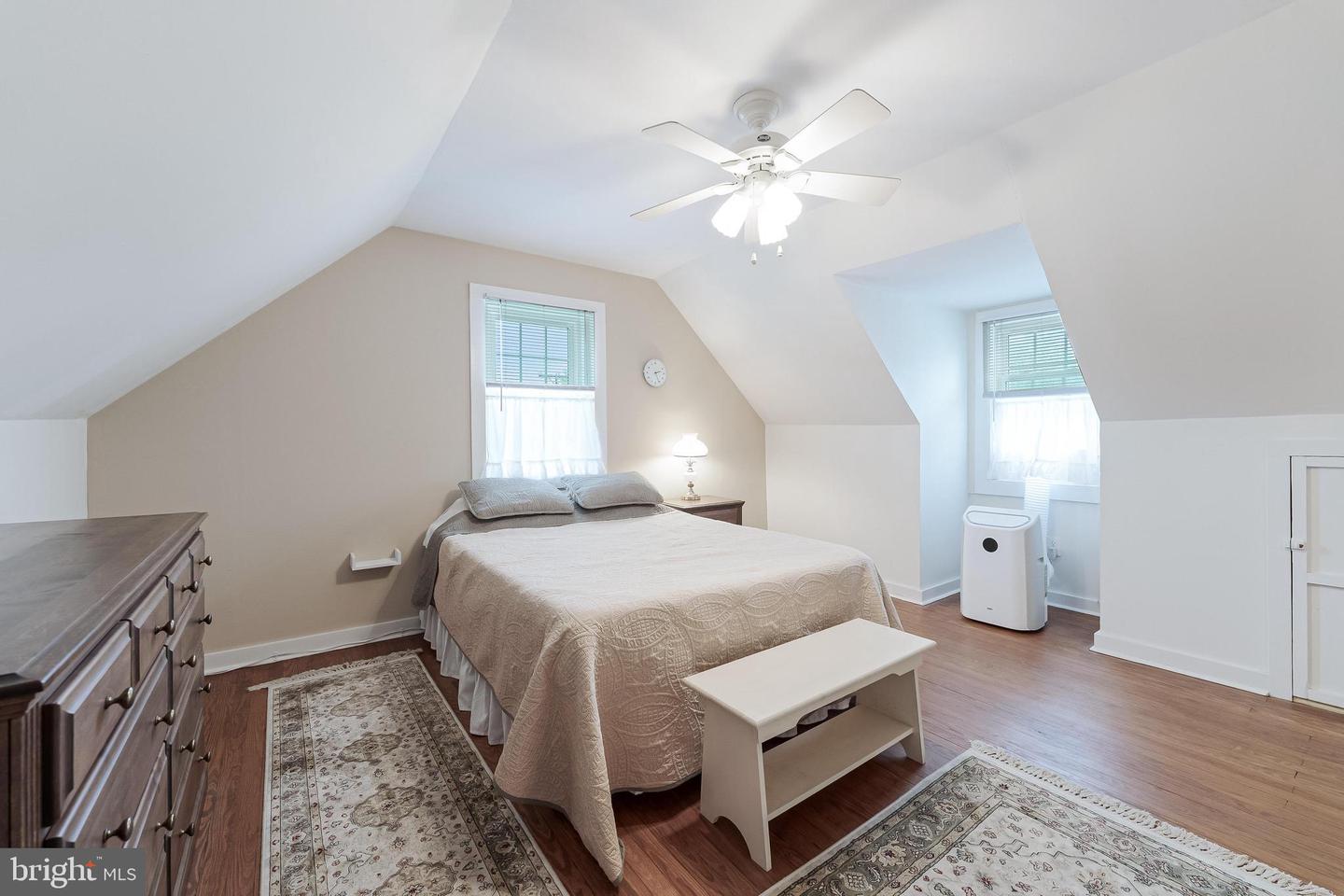 3012 Lawrence Dr