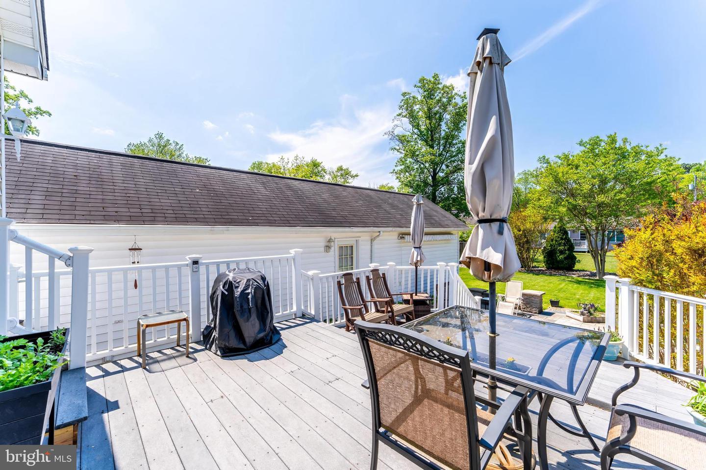 3012 Lawrence Dr