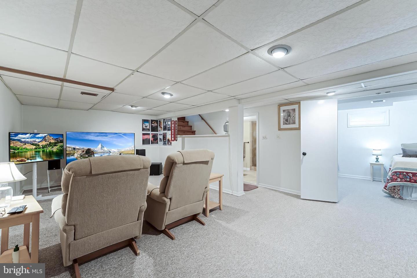 3012 Lawrence Dr