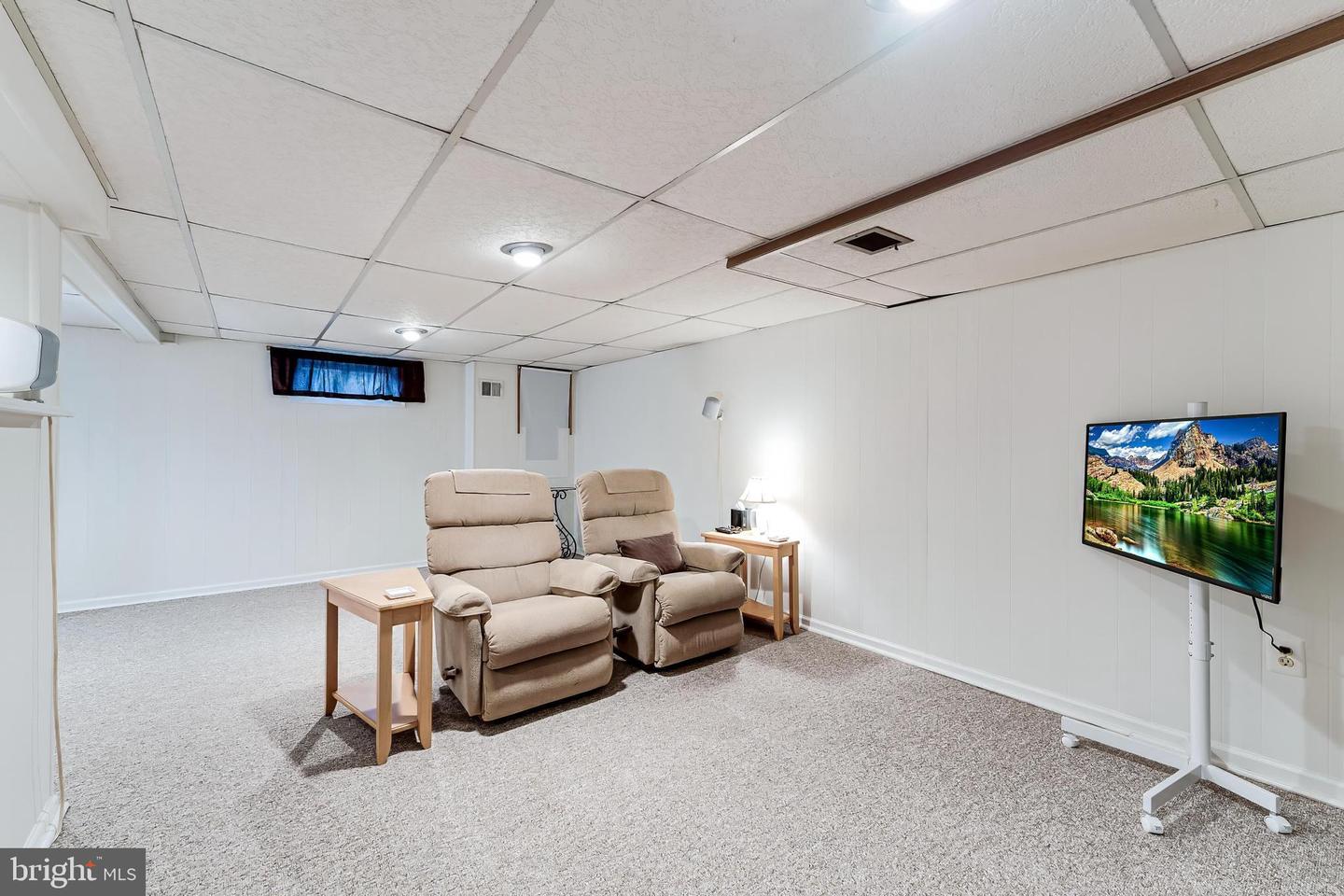 3012 Lawrence Dr