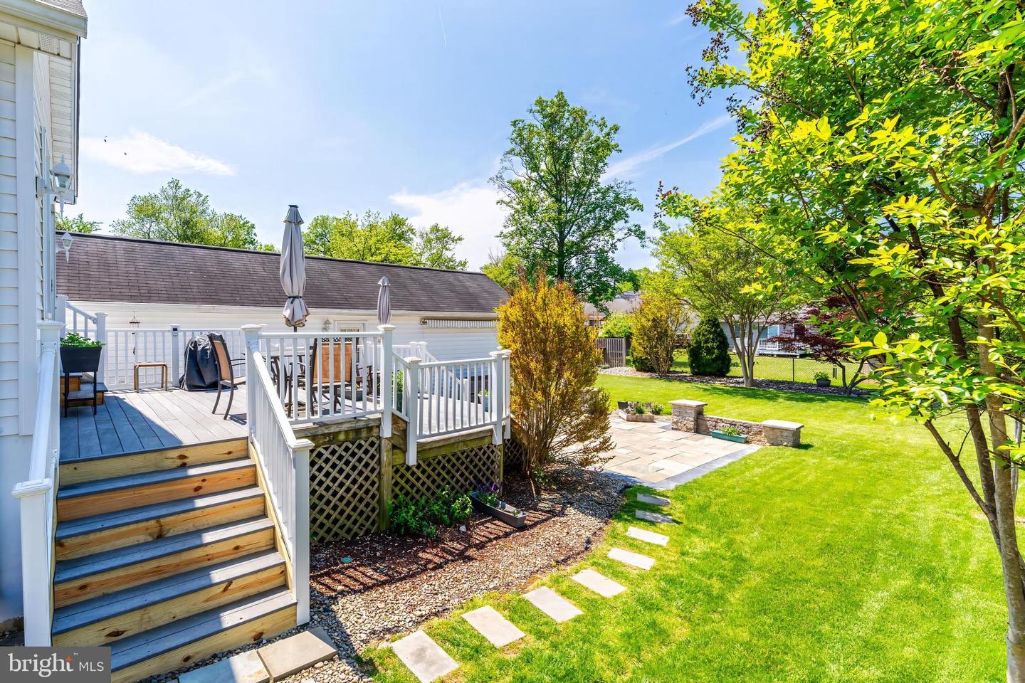 3012 Lawrence Dr