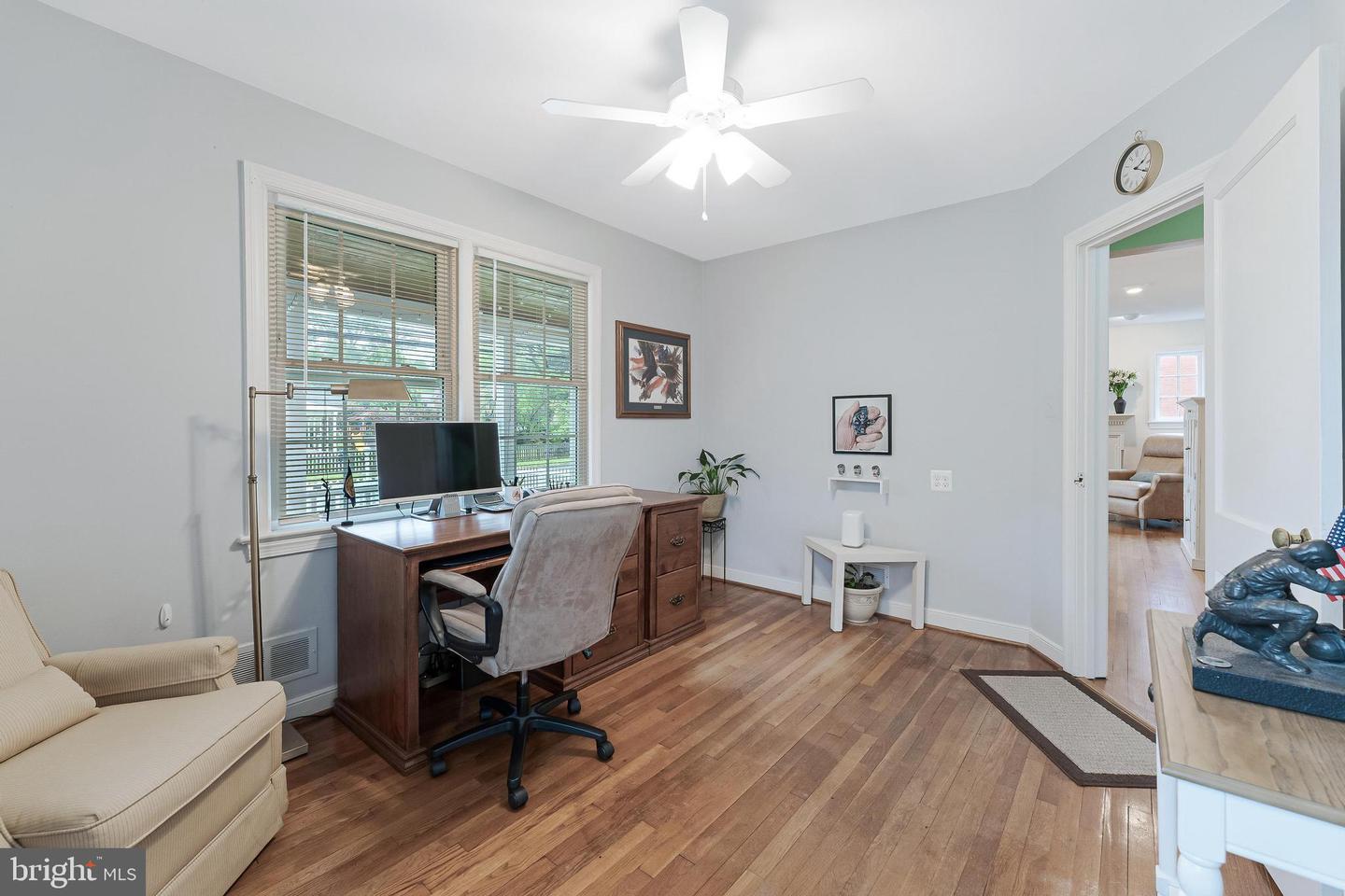 3012 Lawrence Dr