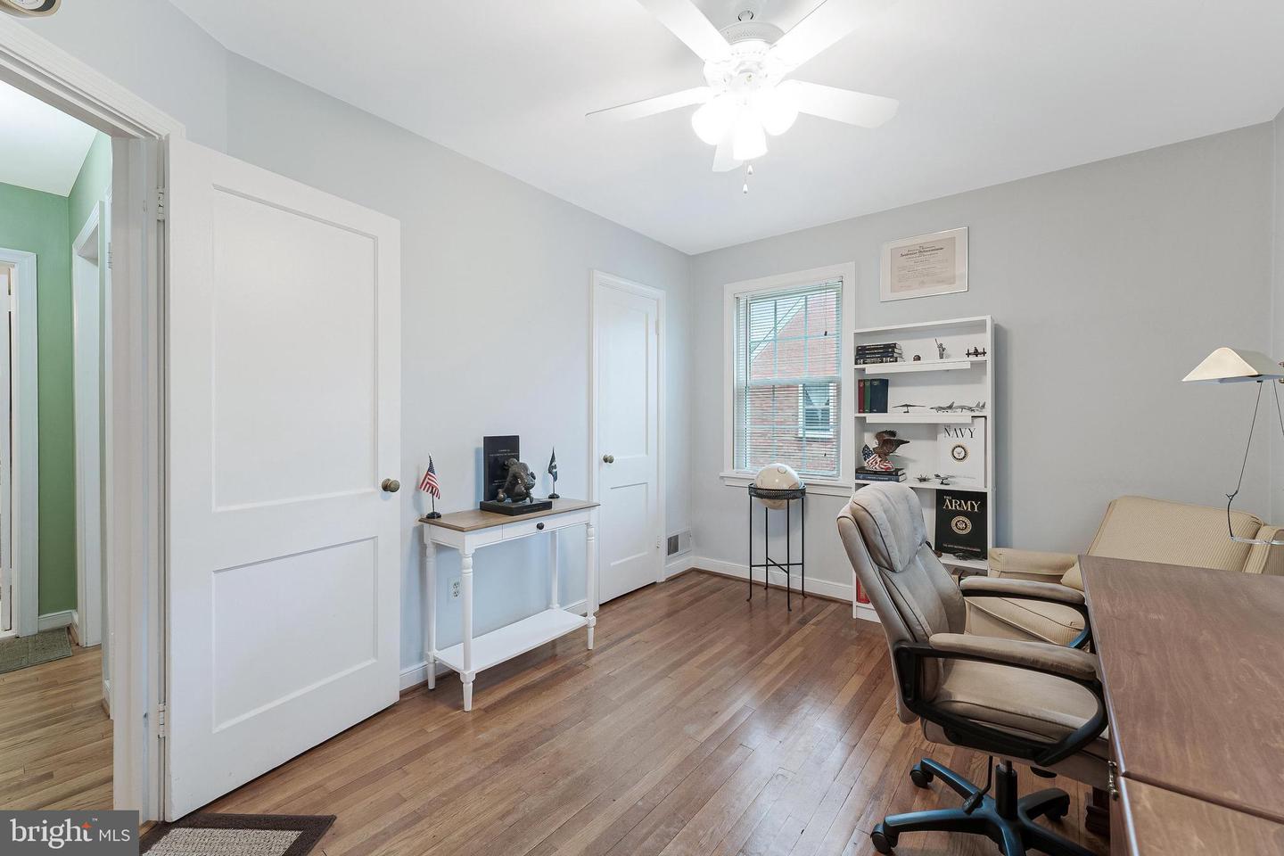 3012 Lawrence Dr