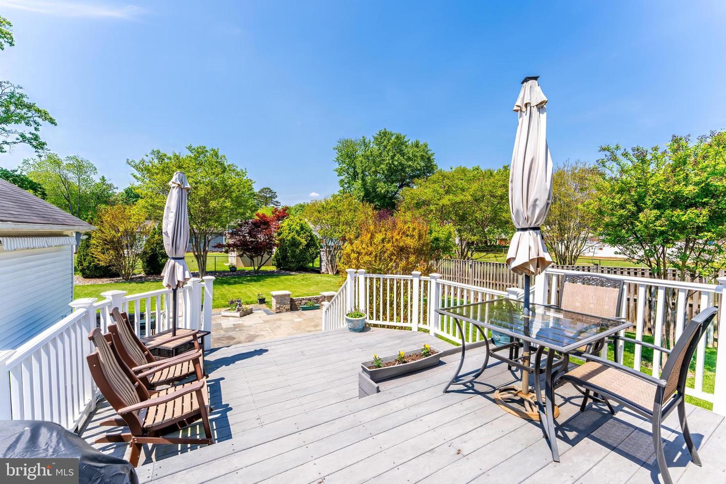 3012 Lawrence Dr