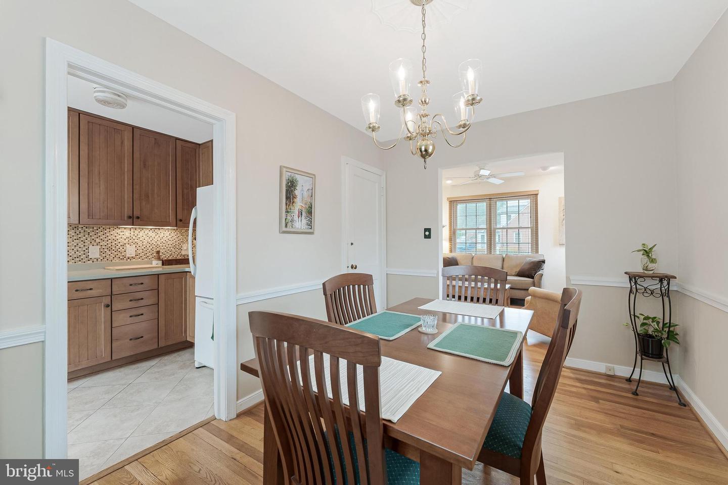3012 Lawrence Dr