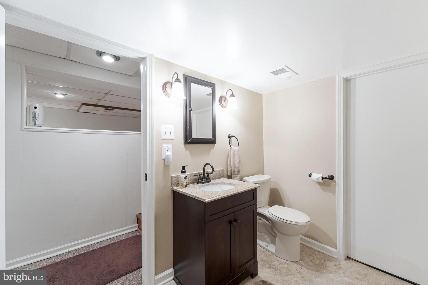 3012 Lawrence Dr