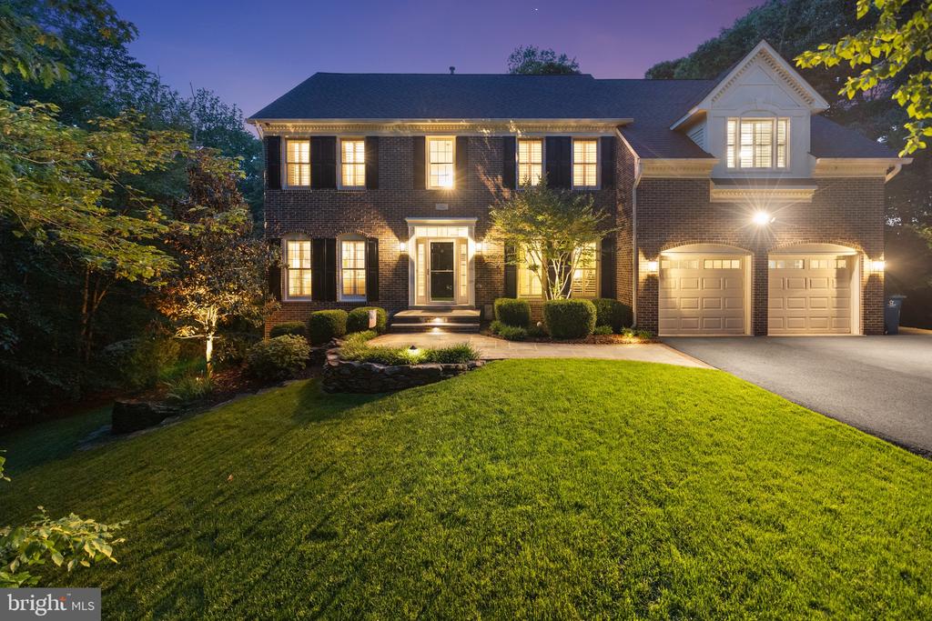 9526 CLAYCHIN COURT