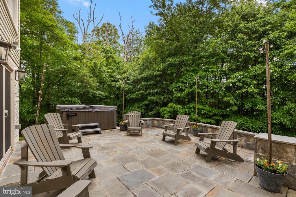 9526 CLAYCHIN COURT