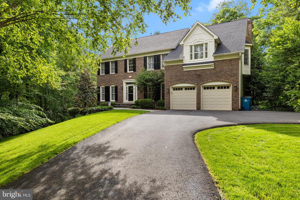 9526 CLAYCHIN COURT