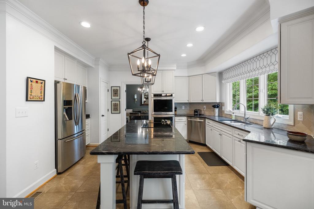 9526 CLAYCHIN COURT