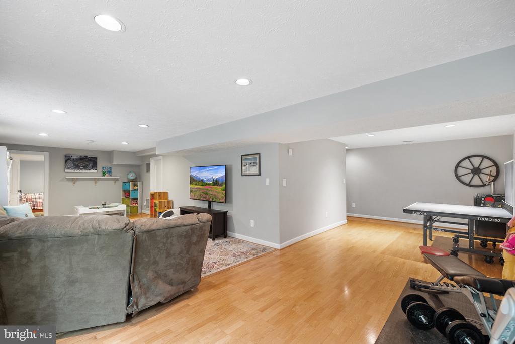 9526 CLAYCHIN COURT