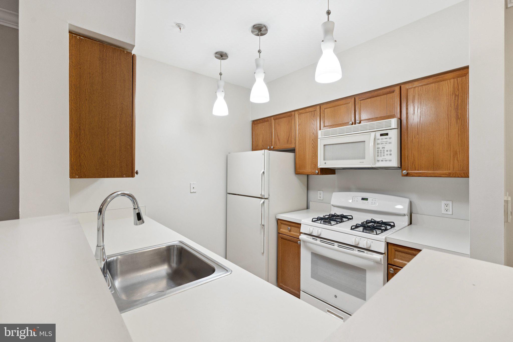 2204 Westcourt Ln #122