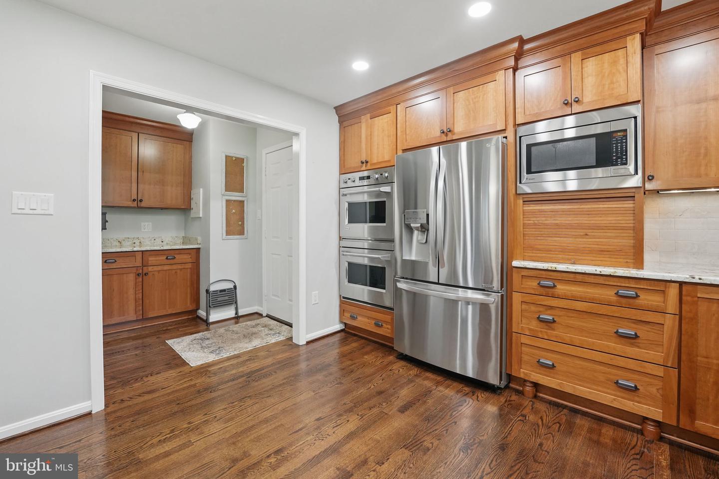 8346 Argent Cir