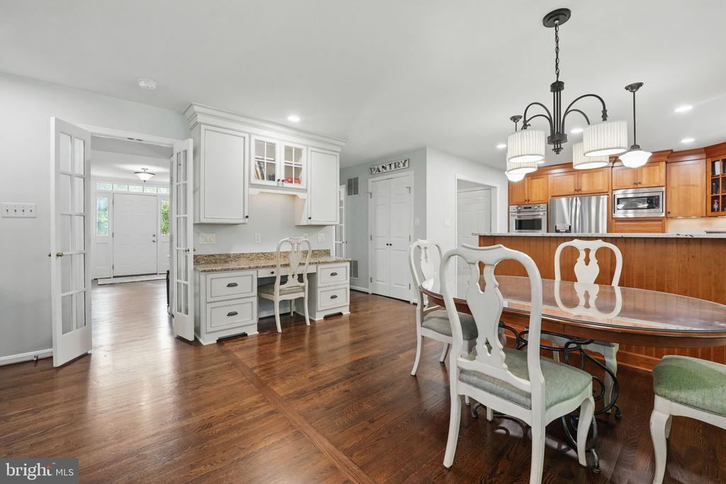 8346 Argent Cir