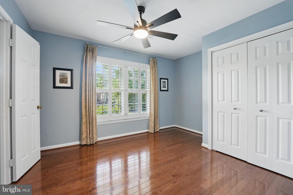 8346 Argent Cir