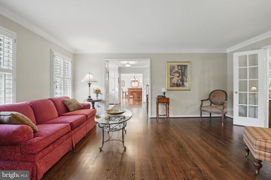 8346 Argent Cir