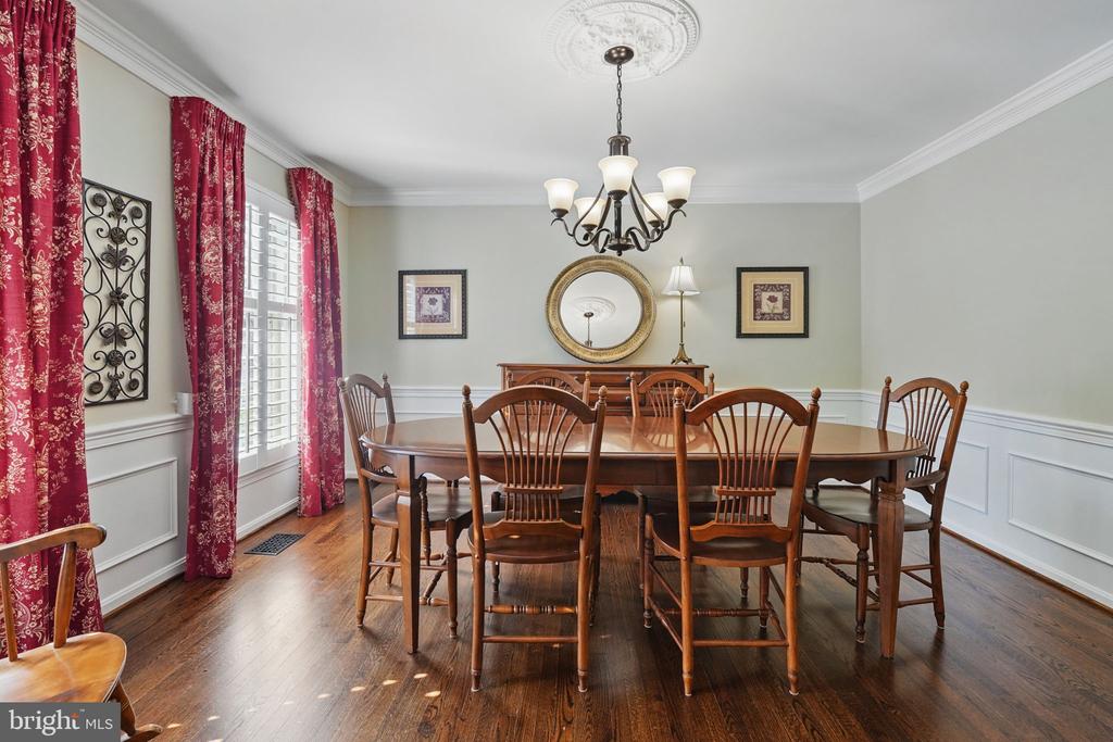 8346 Argent Cir