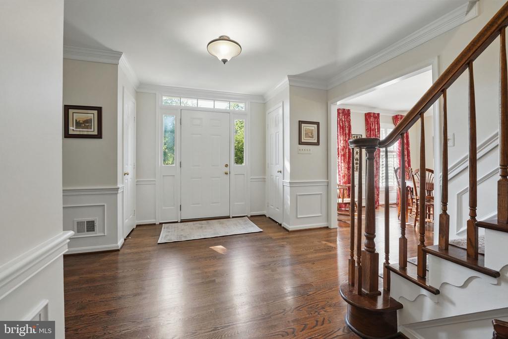 8346 Argent Cir