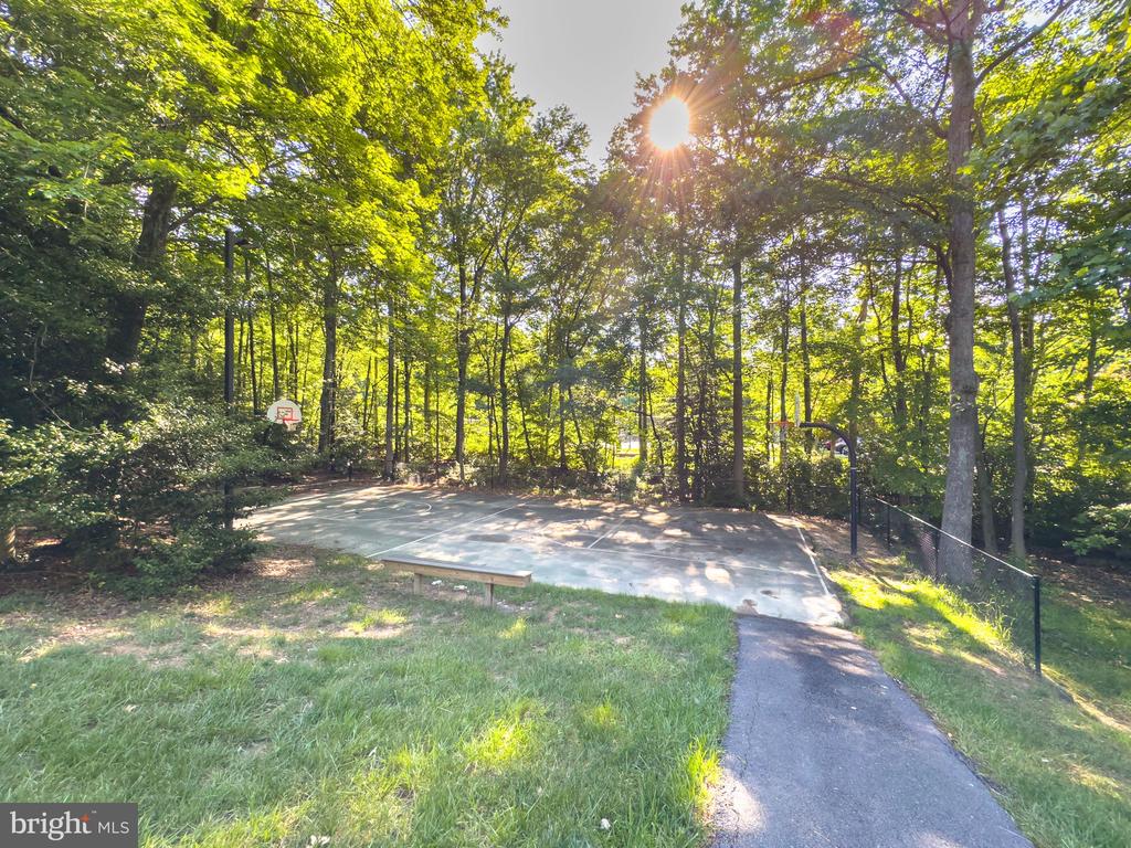 8346 Argent Cir
