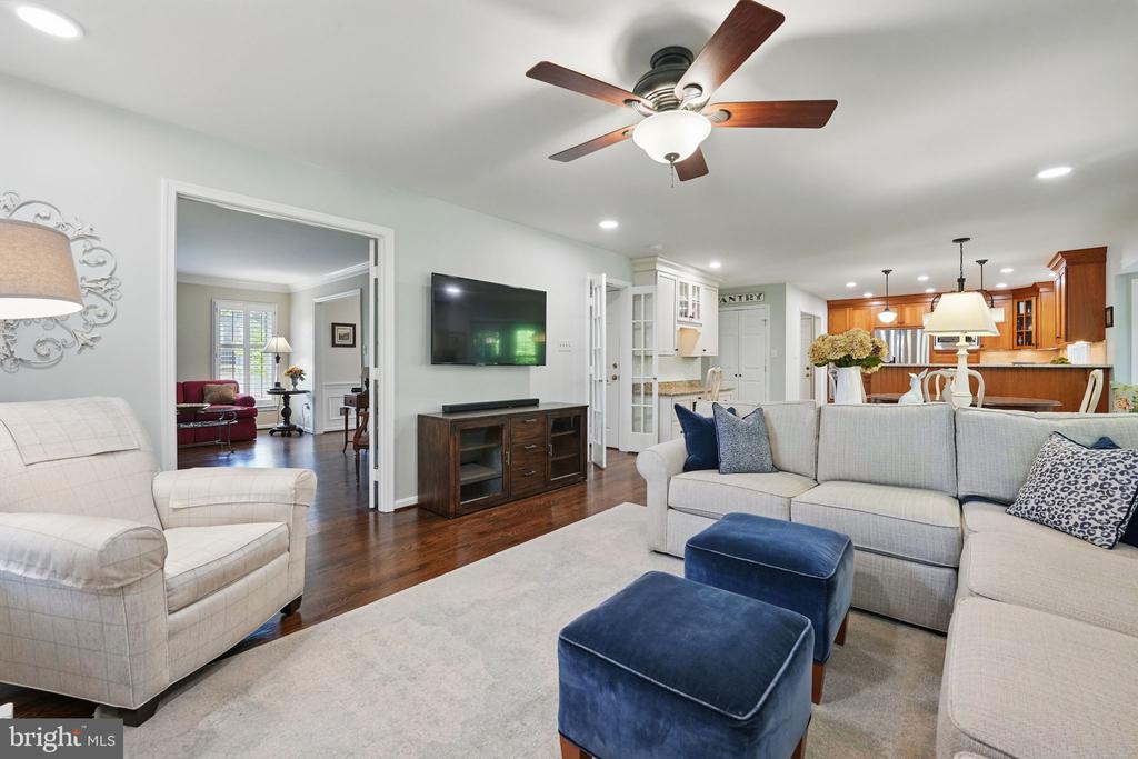 8346 Argent Cir